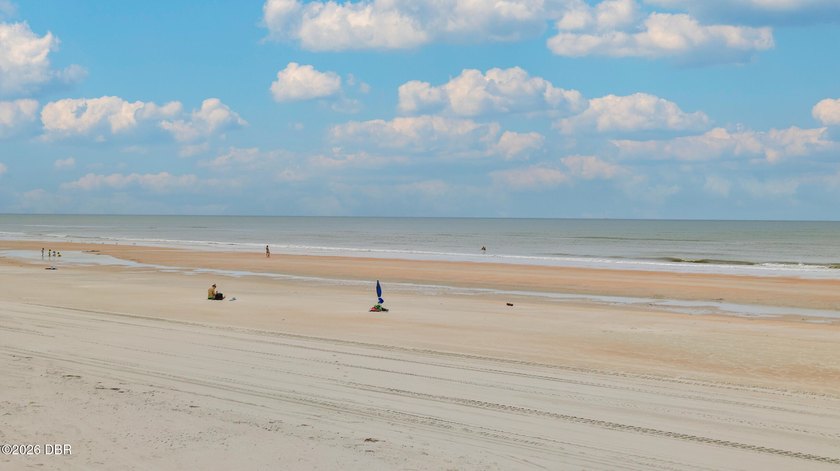 Life really is better in the Shores! Welcome to an incredible - photo 21