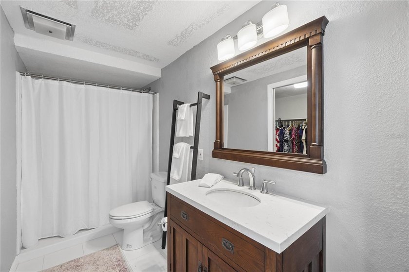 Welcome to 4712 Deerwalk Avenue, a warm and inviting - photo 26