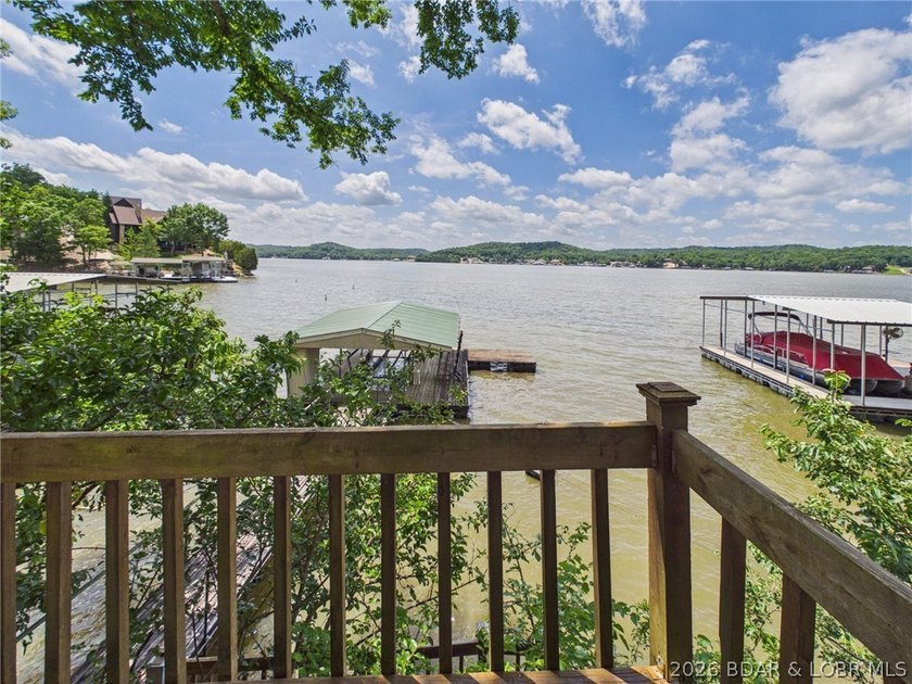 Welcome to your perfect turnkey lake front getaway, this well - photo 27