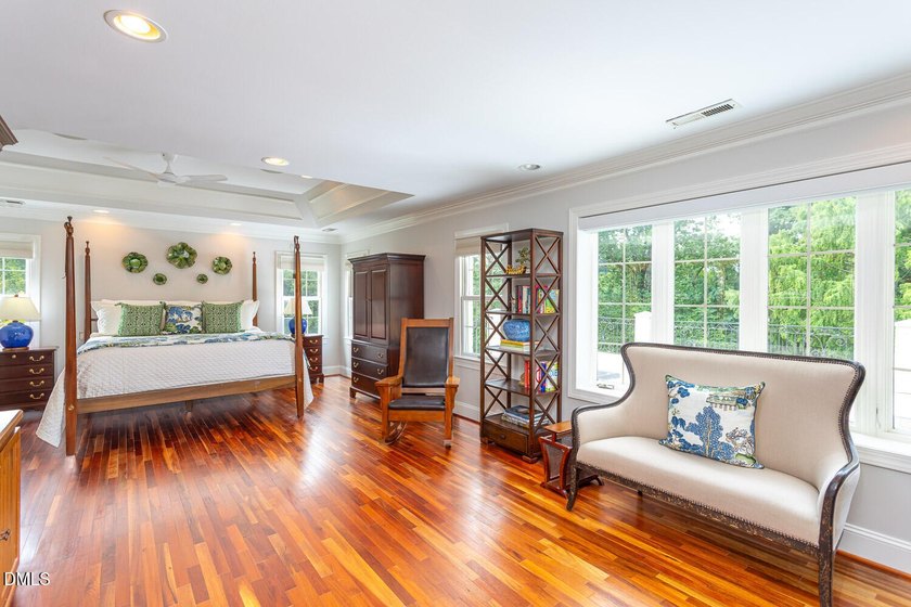 Classic elegance meets refined modern living in this exceptional - photo 30