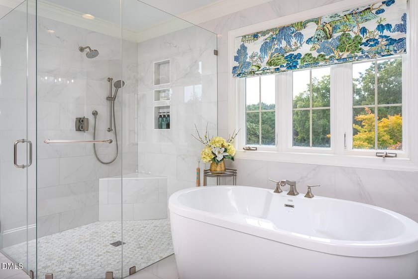 Classic elegance meets refined modern living in this exceptional - photo 36