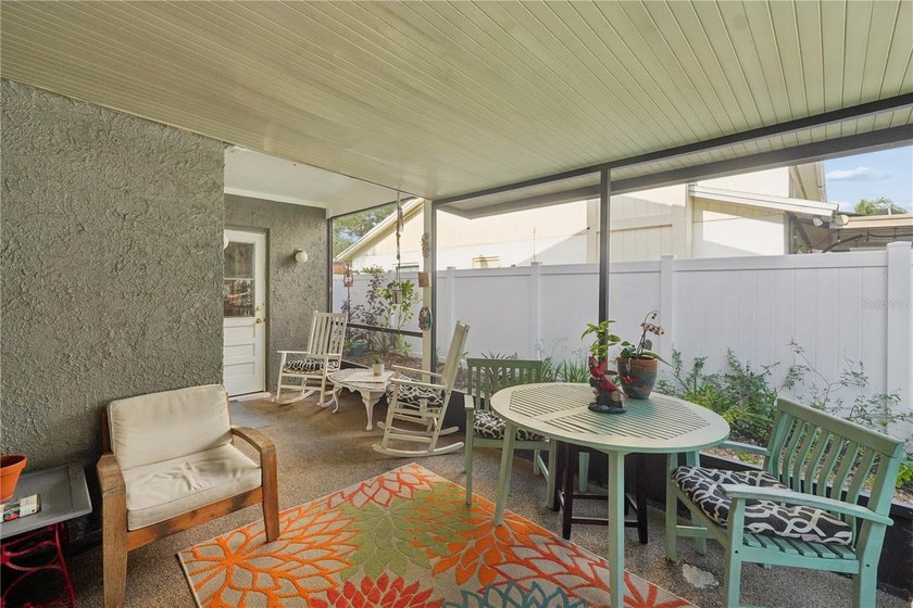 Welcome to 4712 Deerwalk Avenue, a warm and inviting - photo 48