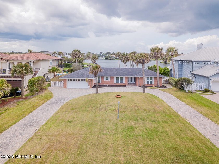 Welcome to prestigious Ponte Vedra Boulevard in the heart of - photo 11