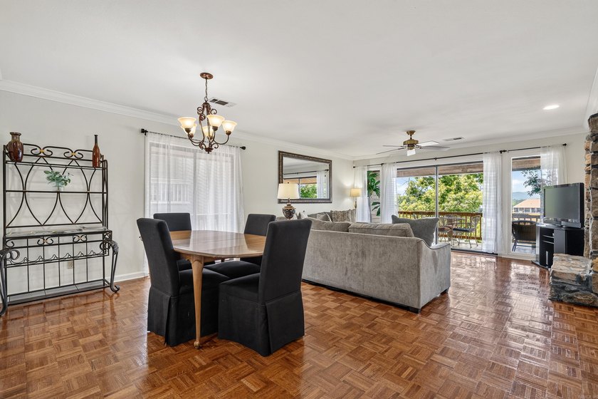 Welcome to effortless lake living at 200 Hamilton Oaks Drive - photo 30
