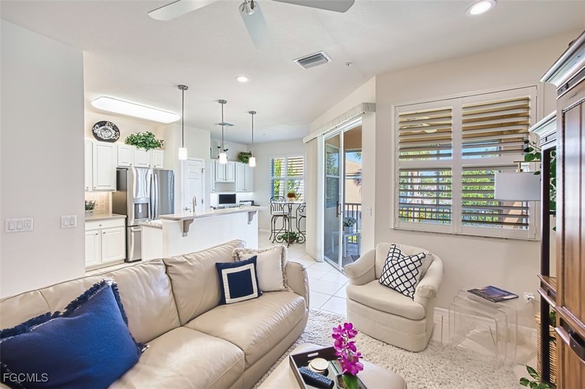 Welcome Home to REFLECTION LAKES - 3 BED | 2 BATH | COACH HOME | - photo 11
