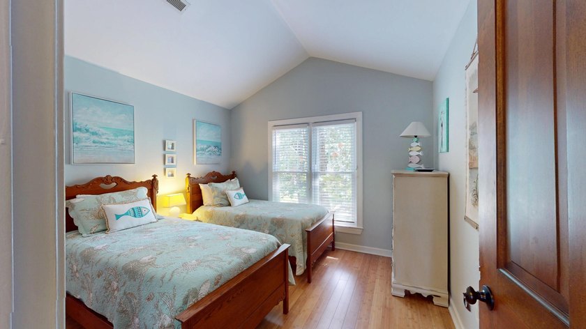 Enjoy waterfront living in this charming lakefront property - photo 12