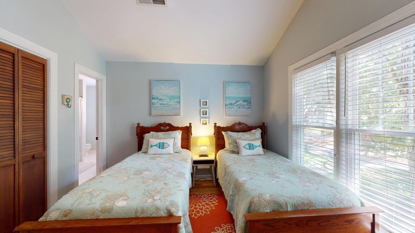 Enjoy waterfront living in this charming lakefront property - photo 48