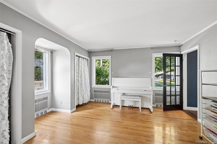 Welcome to the remarkable 1210 Hyman Ave, Bayshore NY, 11706 - photo 18