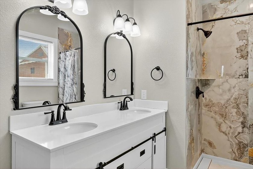 Charming 3-Bed, 2-Bath Home on Serene Pond in Rockport, Texas - photo 39