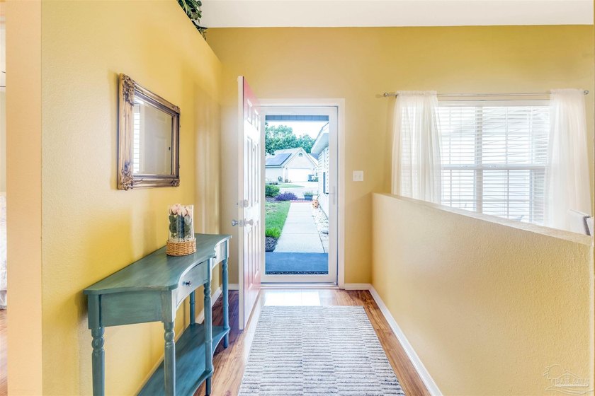 Come see this gorgeous, well-maintained home in North Pensacola! - photo 10