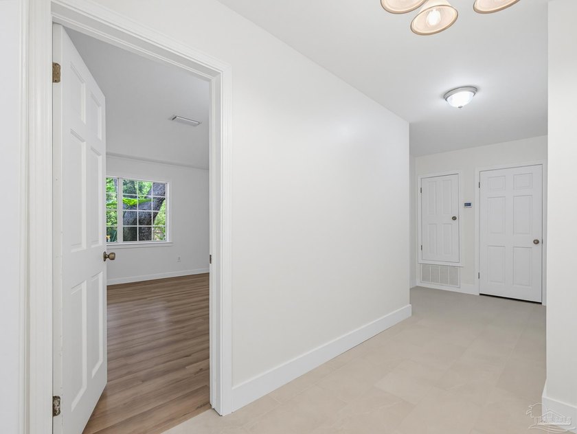 **Open House: Saturday, July 25th 1PM-3PM** Welcome to 7 Gunn - photo 5