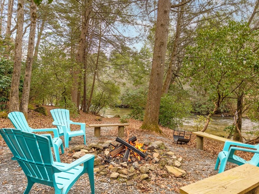 Nestled along the peaceful banks of Fightingtown Creek with 200 - photo 14