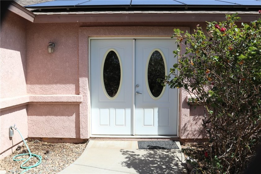 Outstanding stick-built home on 1.18 corner lot in beautiful - photo 22