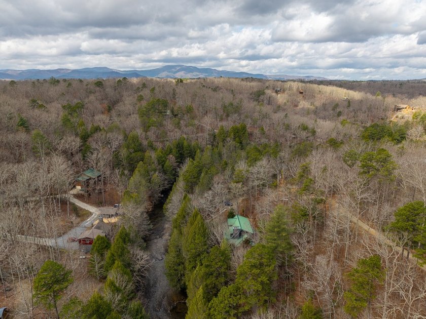 Nestled along the peaceful banks of Fightingtown Creek with 200 - photo 23