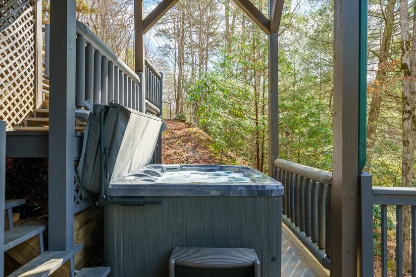 Nestled along the peaceful banks of Fightingtown Creek with 200 - photo 32