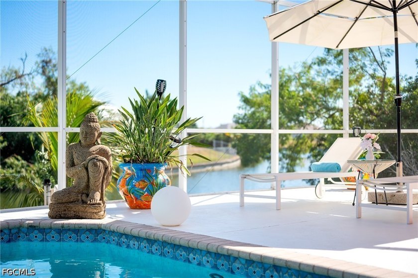 Luxury Waterfront Estate on a Rare Triple Lot - Fully Furnished - photo 49