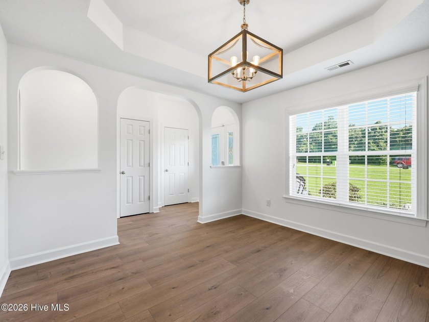 Opportunity knocks again! This home is back on the market - photo 8