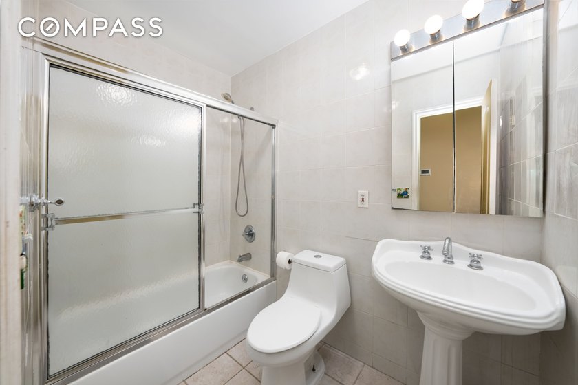 Welcome to this spacious 3 bedroom condo with a huge private - photo 9