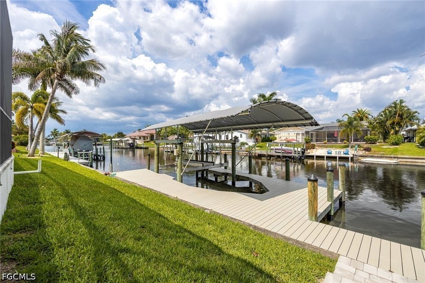 DIRECT SAILBOAT GULF ACCESS. NO BRIDGES. BUILT IN 2020. COVERED - photo 13