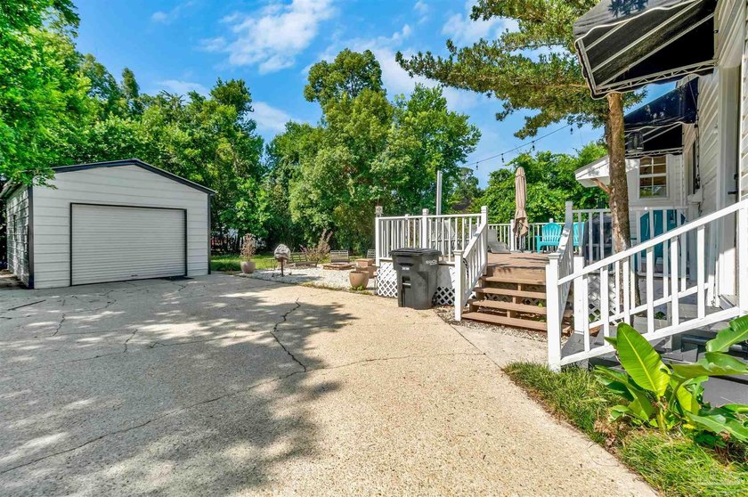 Welcome to 1541 E. Jordan Street, a beautifully updated - photo 7