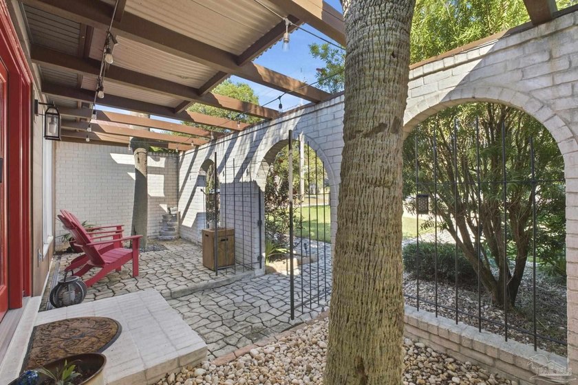 Ultimate Coastal Oasis with Dual Primaries &amp; Dream Workshop - photo 3