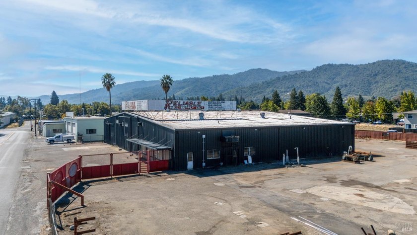 Presenting a rare opportunity to acquire an industrial property - photo 3