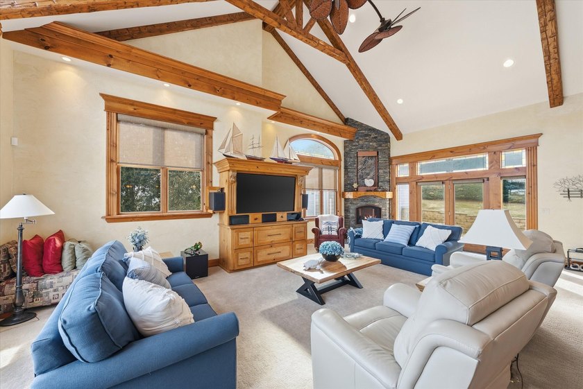 Discover luxury living at this stunning lakefront property - photo 13