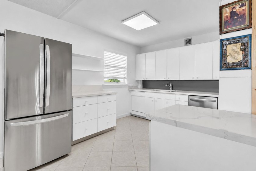 Discover comfortable living in this thoughtfully appointed - photo 13