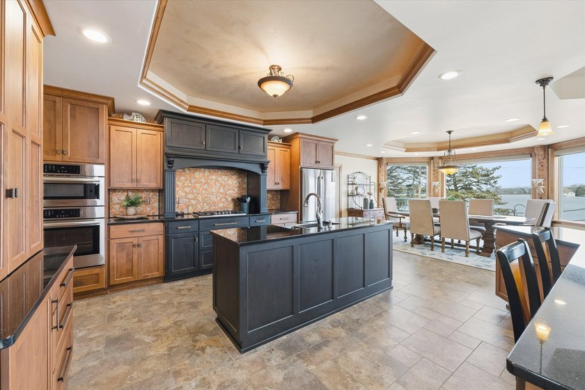 Discover luxury living at this stunning lakefront property - photo 15