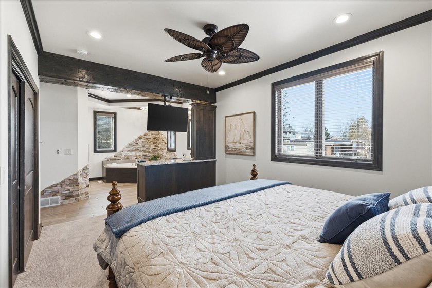Discover luxury living at this stunning lakefront property - photo 25