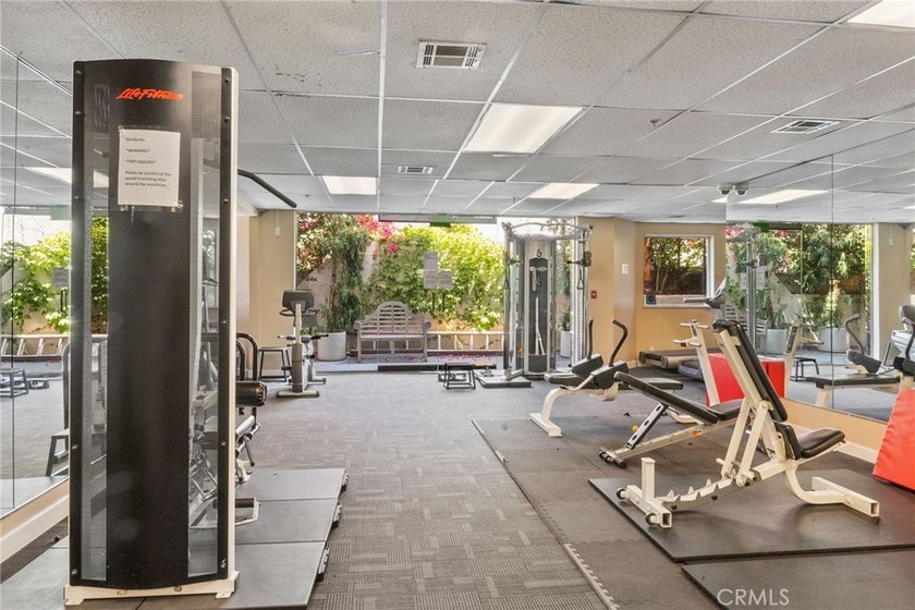 $20,000 Free Grant available!! A Private Urban Retreat with - photo 31