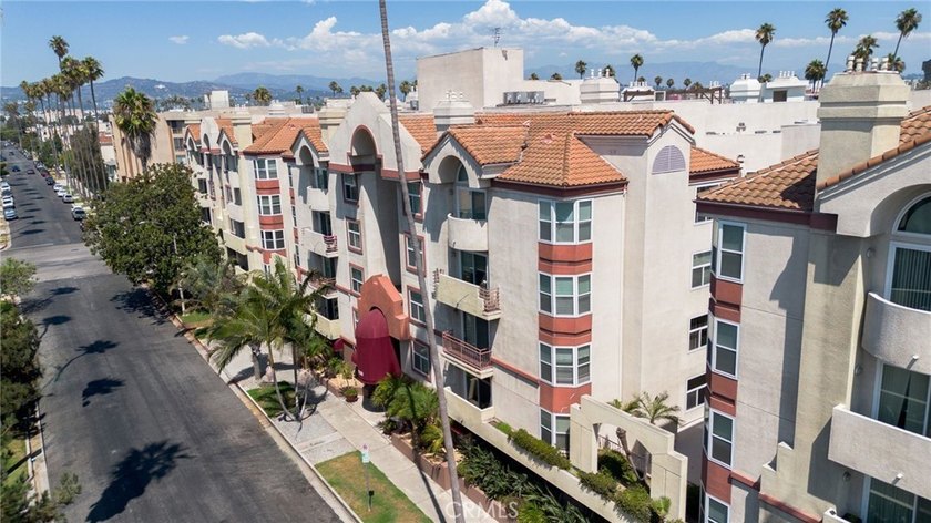 $20,000 Free Grant available!! A Private Urban Retreat with - photo 37