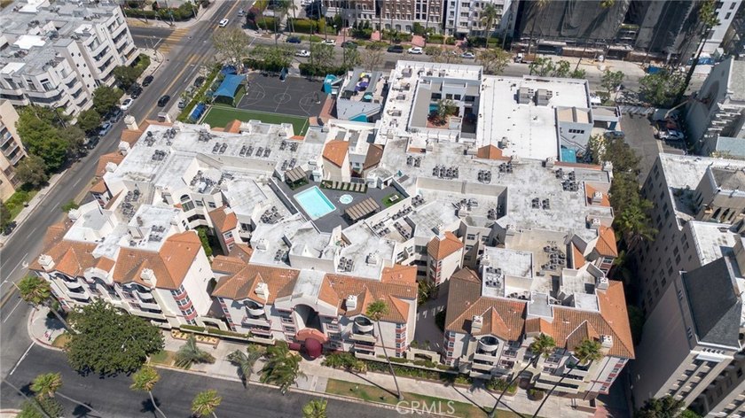 $20,000 Free Grant available!! A Private Urban Retreat with - photo 40