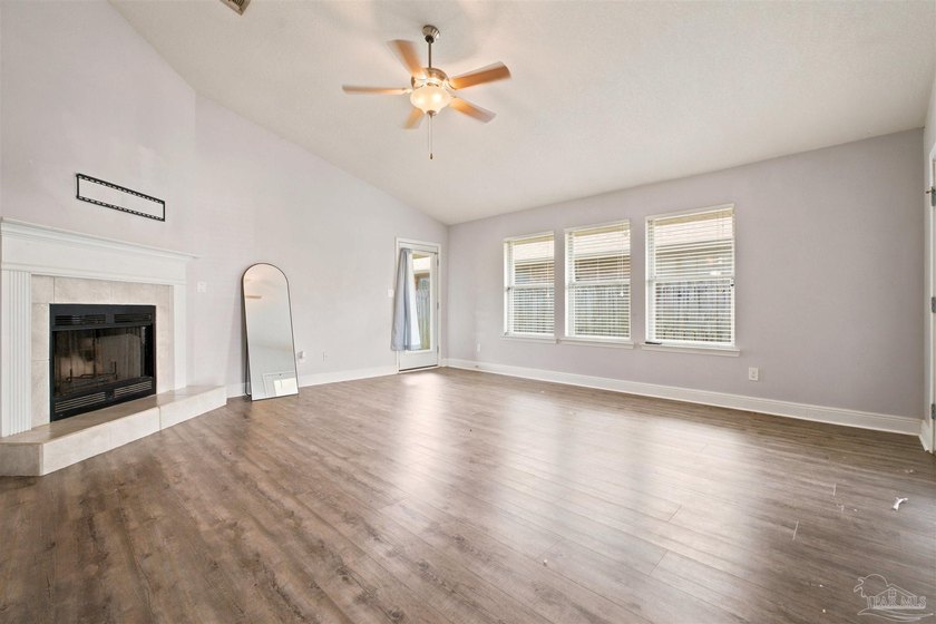 Thoughtful design and an efficient layout make this - photo 9