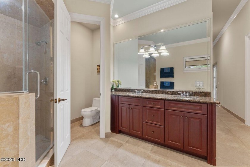 Welcome to your own private estate, where luxury, tranquility - photo 18