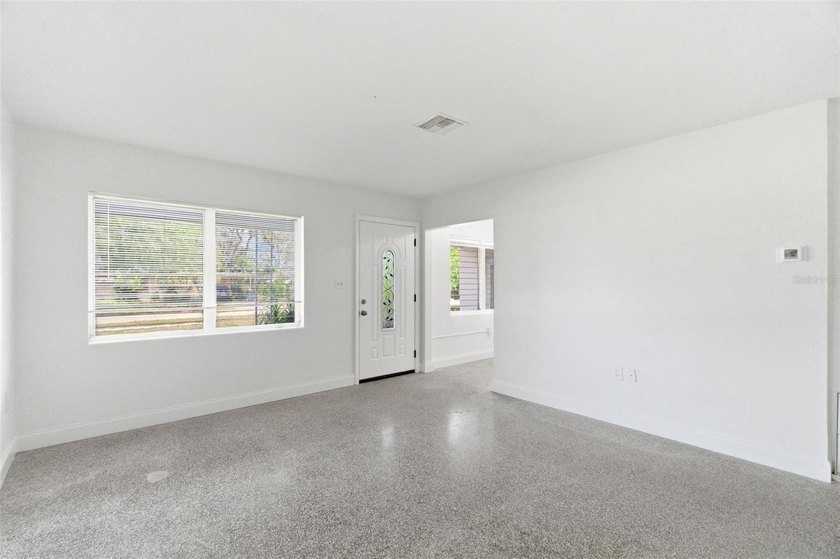 Welcome to an incredible opportunity in the heart of New Port - photo 3