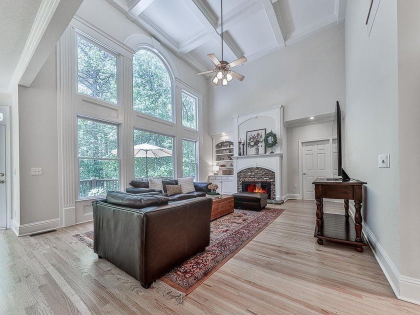 Welcome to your Forever home in a Golf Community where timeless - photo 5