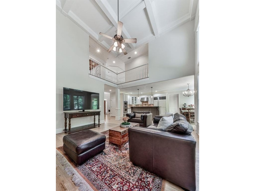 Welcome to your Forever home in a Golf Community where timeless - photo 7