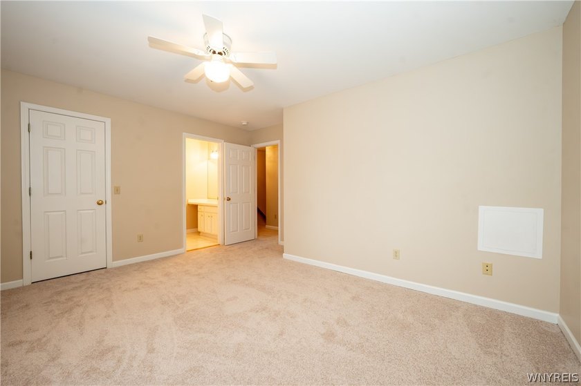 Welcome to this well-maintained 2-bedroom, 2.5-bath condo in the - photo 33