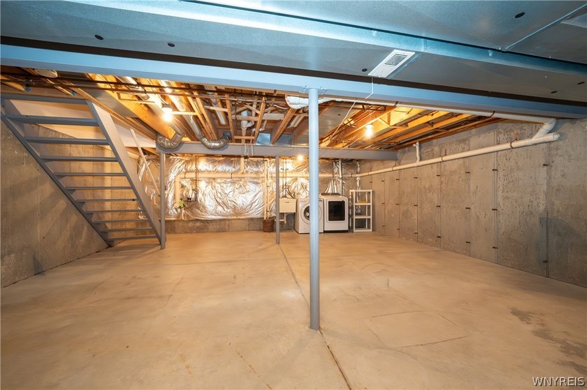 Welcome to this well-maintained 2-bedroom, 2.5-bath condo in the - photo 42