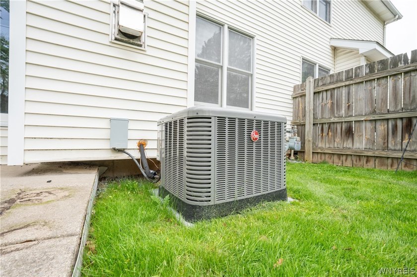 Welcome to this well-maintained 2-bedroom, 2.5-bath condo in the - photo 44