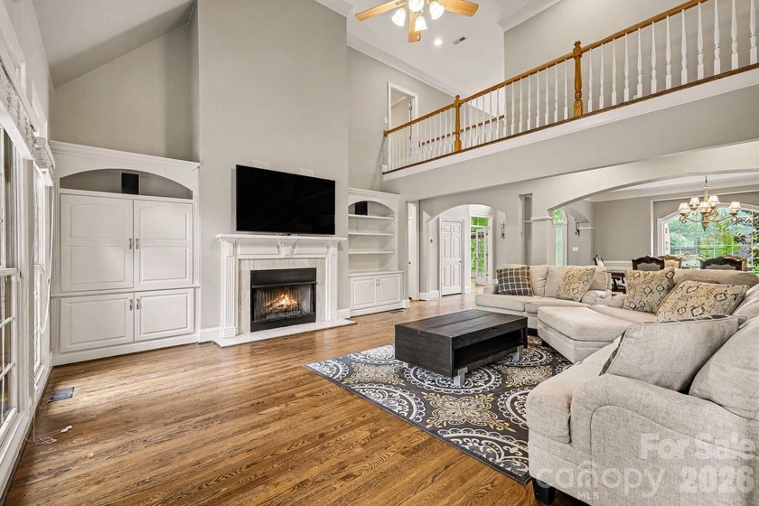 Experience luxury living in the highly sought-after Firethorne - photo 6