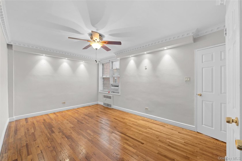 Welcome to The Louisiana, one of Forest Hills' most financially - photo 4
