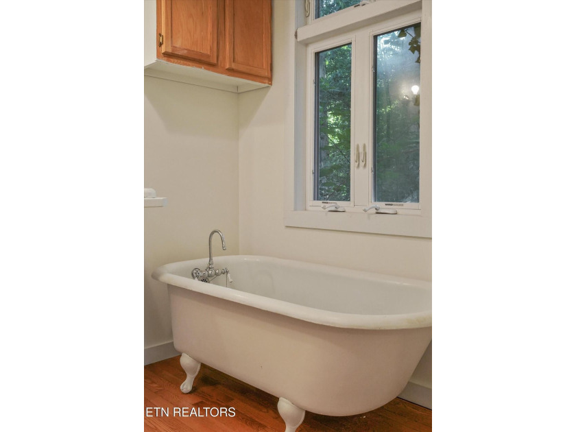 This one checks all the boxes, one level living, move-in ready - photo 24