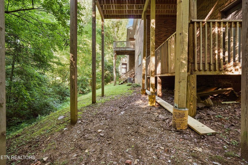 This one checks all the boxes, one level living, move-in ready - photo 32
