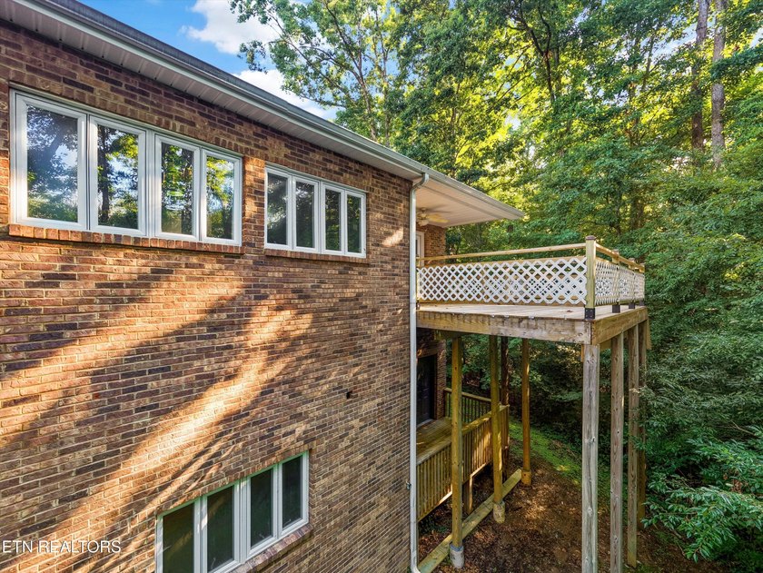 This one checks all the boxes, one level living, move-in ready - photo 34