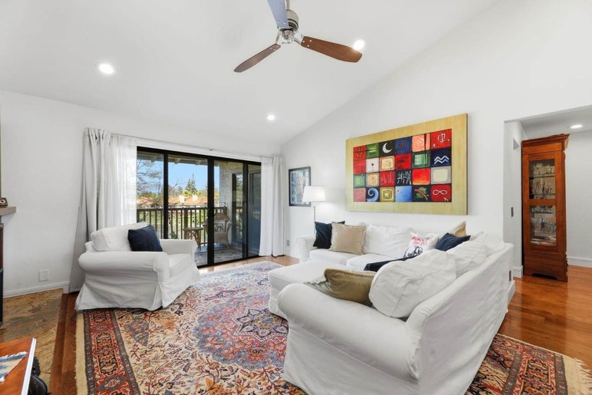 PRICE REDUCED!! Welcome to this beautifully updated 2-Bdrm / 2 - photo 5