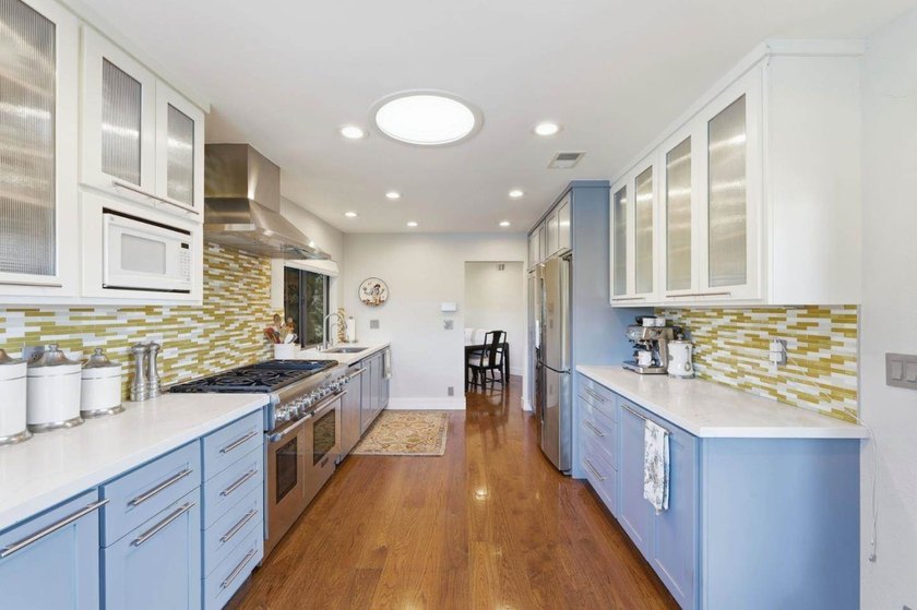 PRICE REDUCED!! Welcome to this beautifully updated 2-Bdrm / 2 - photo 8