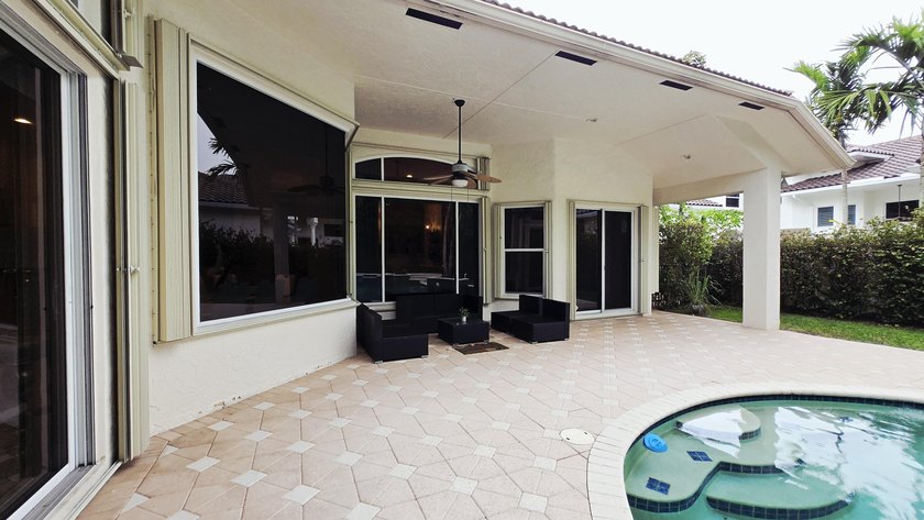 Welcome to this immaculate home in the exclusive gated community - photo 16