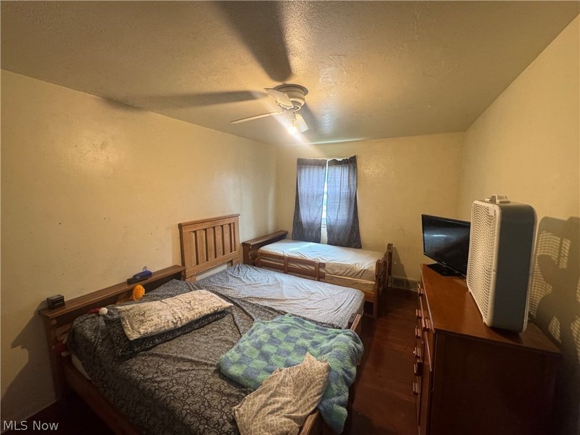 Investor opportunity in the heart of Euclid! This - photo 17